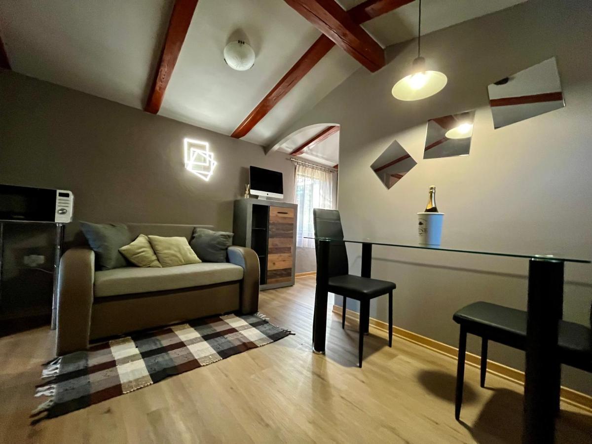 Apartment Eos Струнян Екстериор снимка